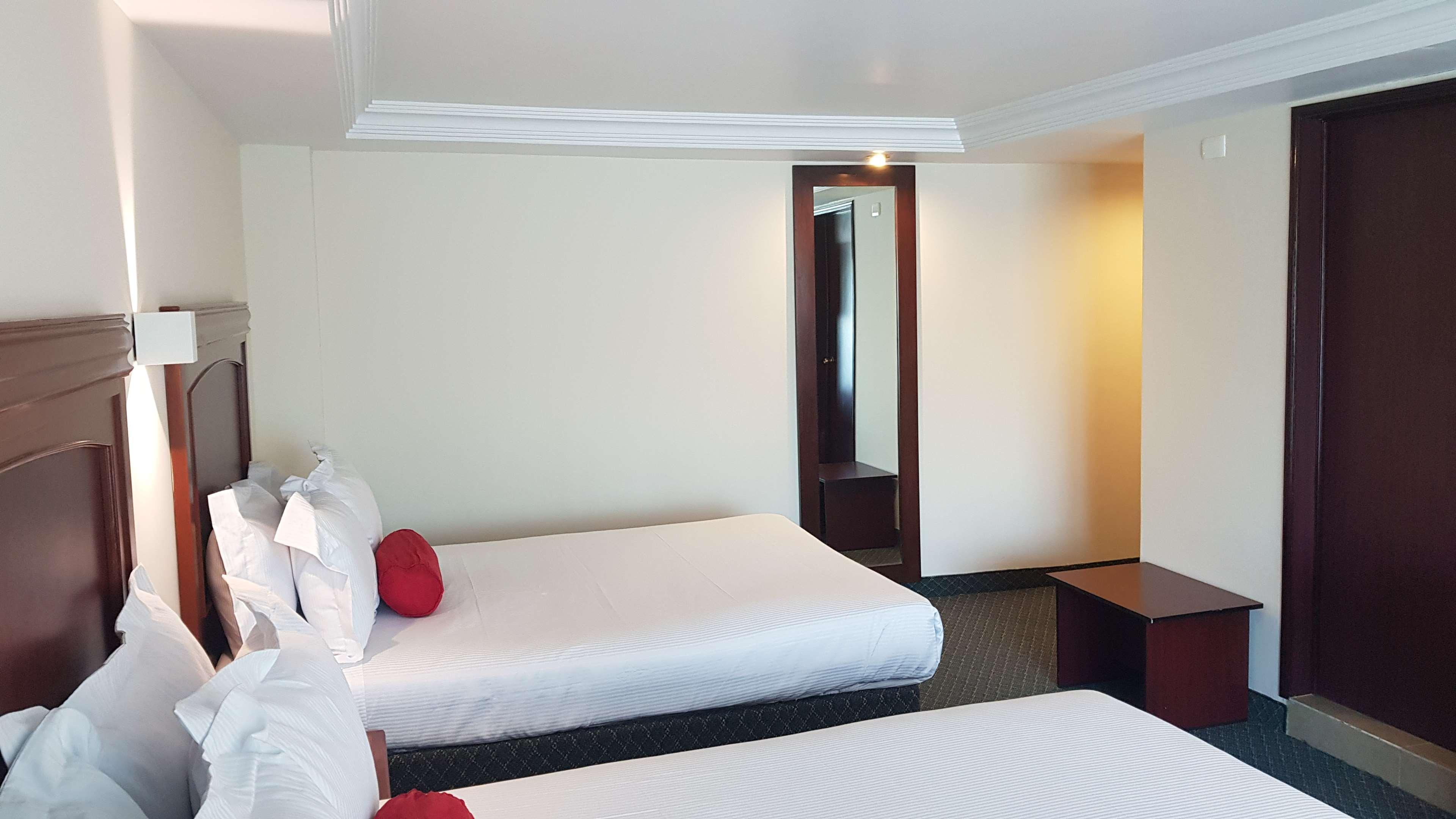 Best Western Toluca Exterior photo