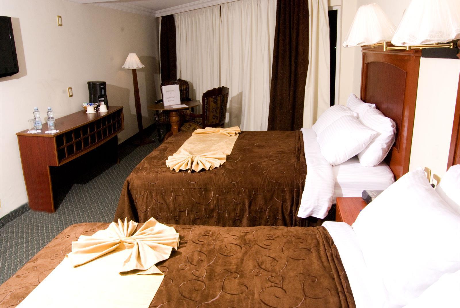 Best Western Toluca Exterior photo