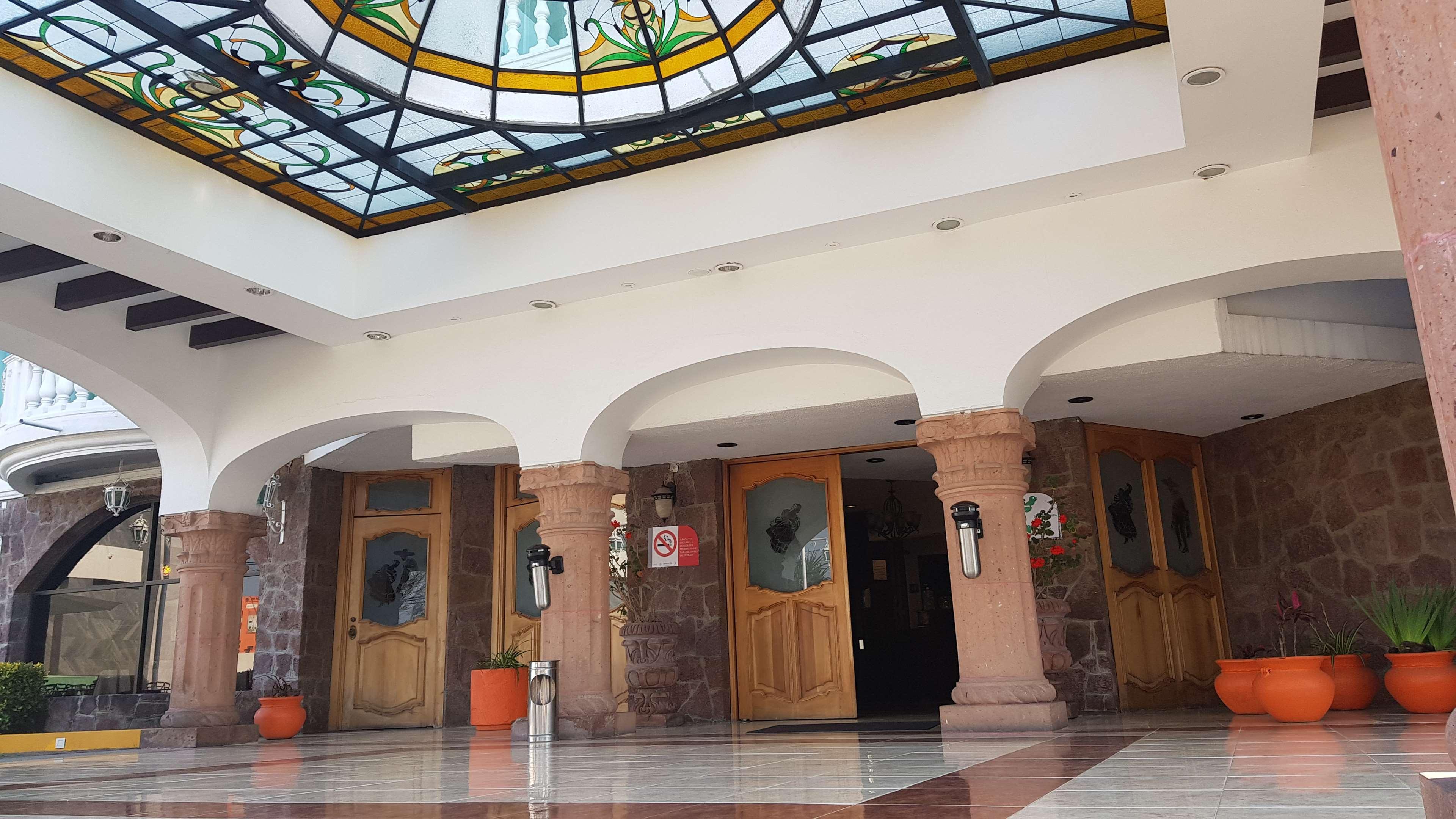 Best Western Toluca Exterior photo