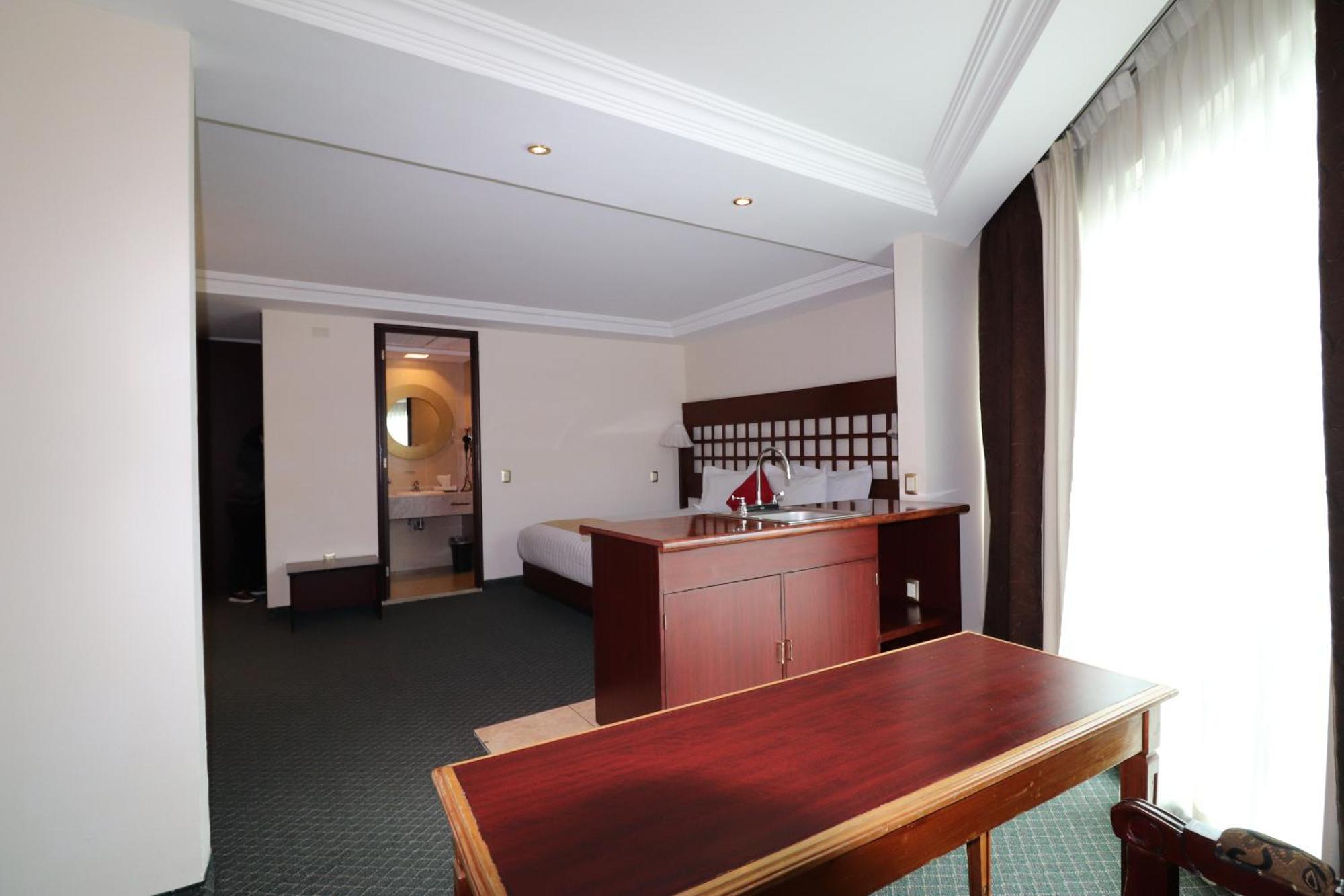 Best Western Toluca Exterior photo