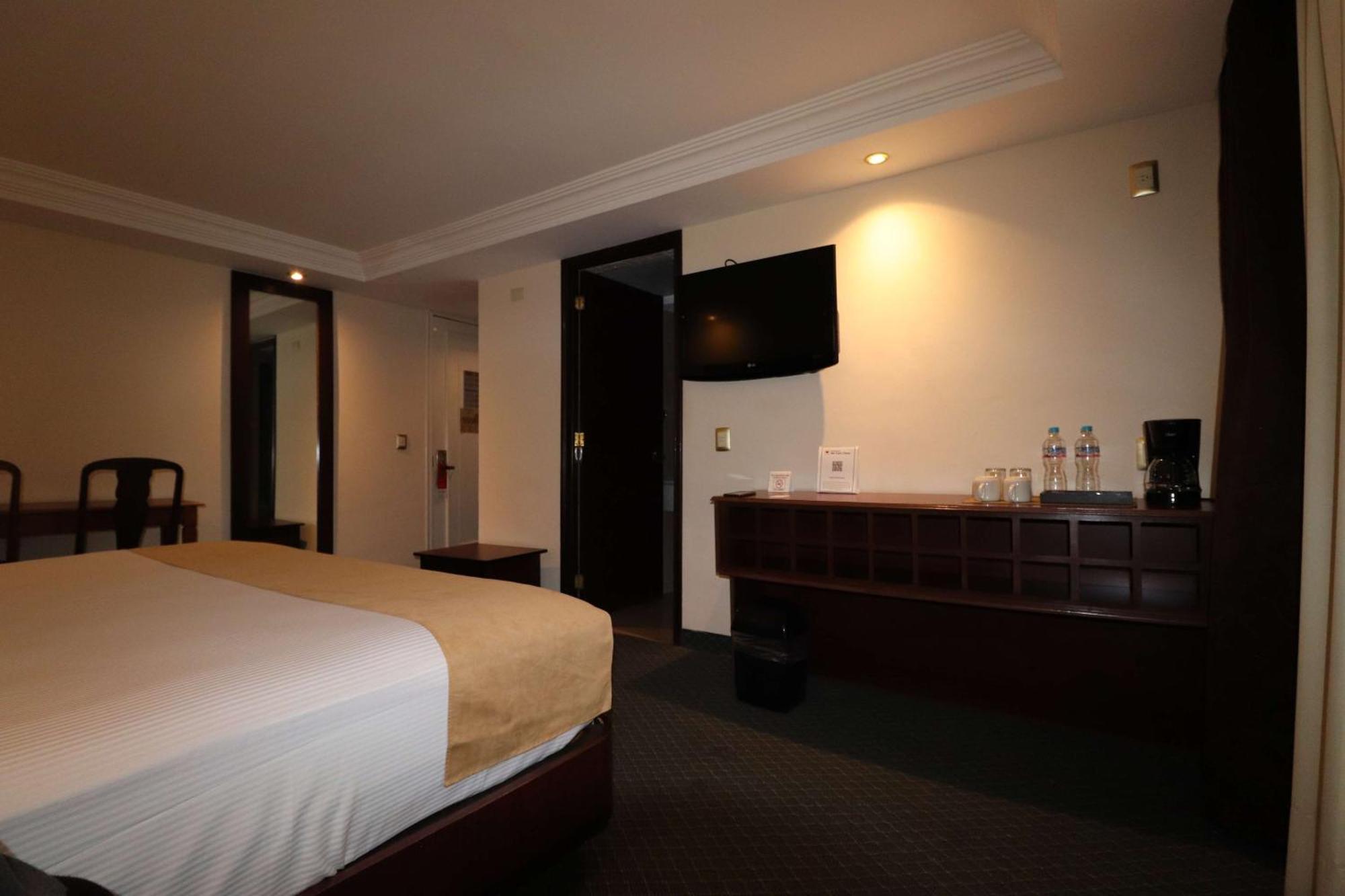 Best Western Toluca Exterior photo